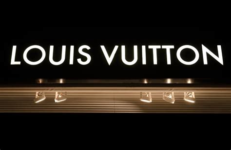 frasi sulla moda louis vuitton|Louis Vuitton fashion quotes.